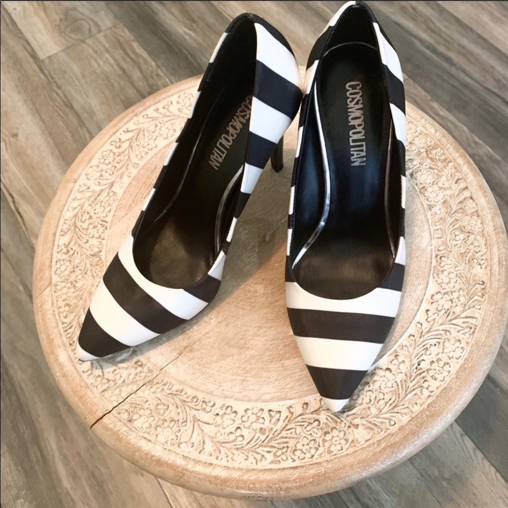 NWOT Black & White Striped Stilettos Size7